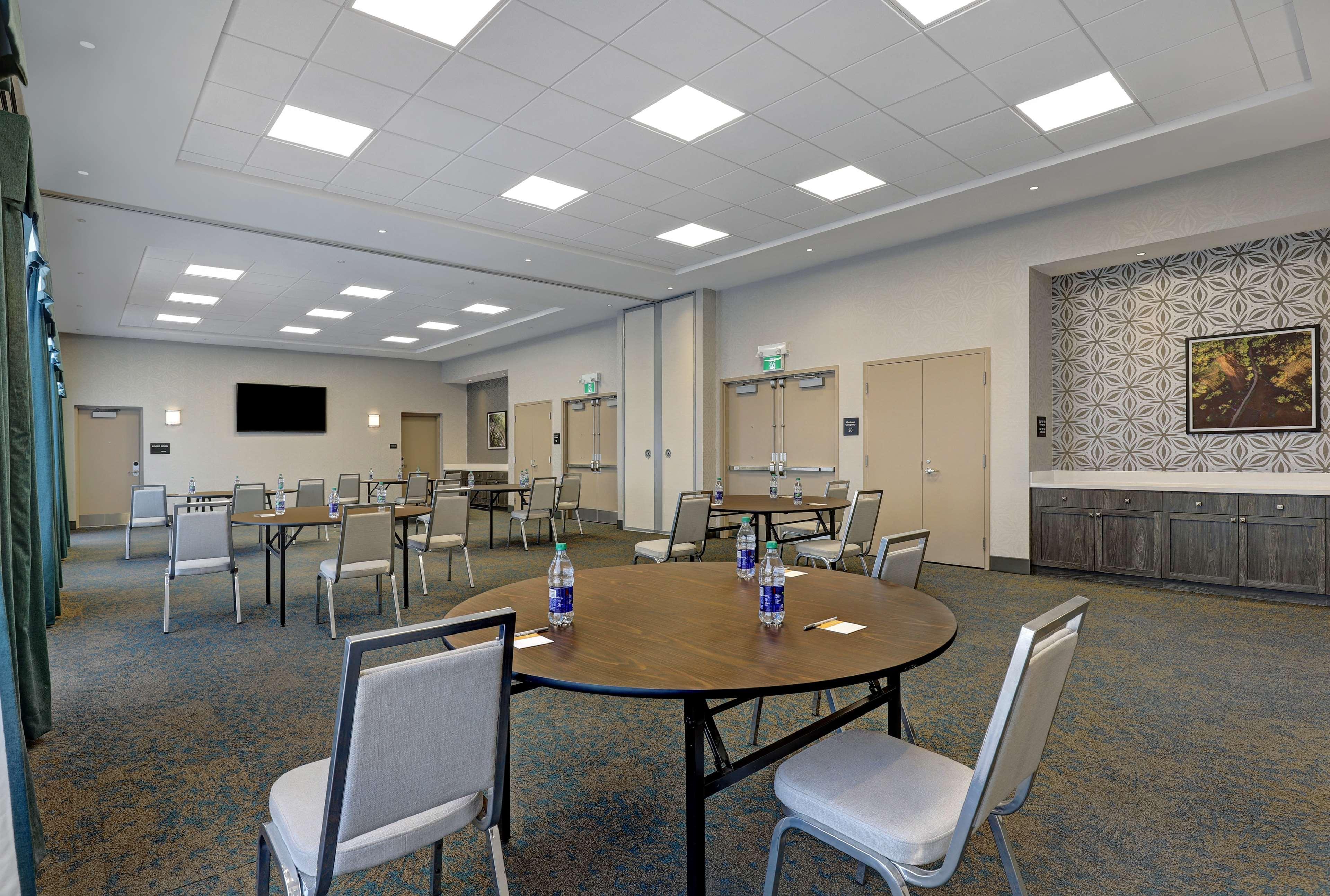 Hampton Inn & Suites ベルビル エクステリア 写真