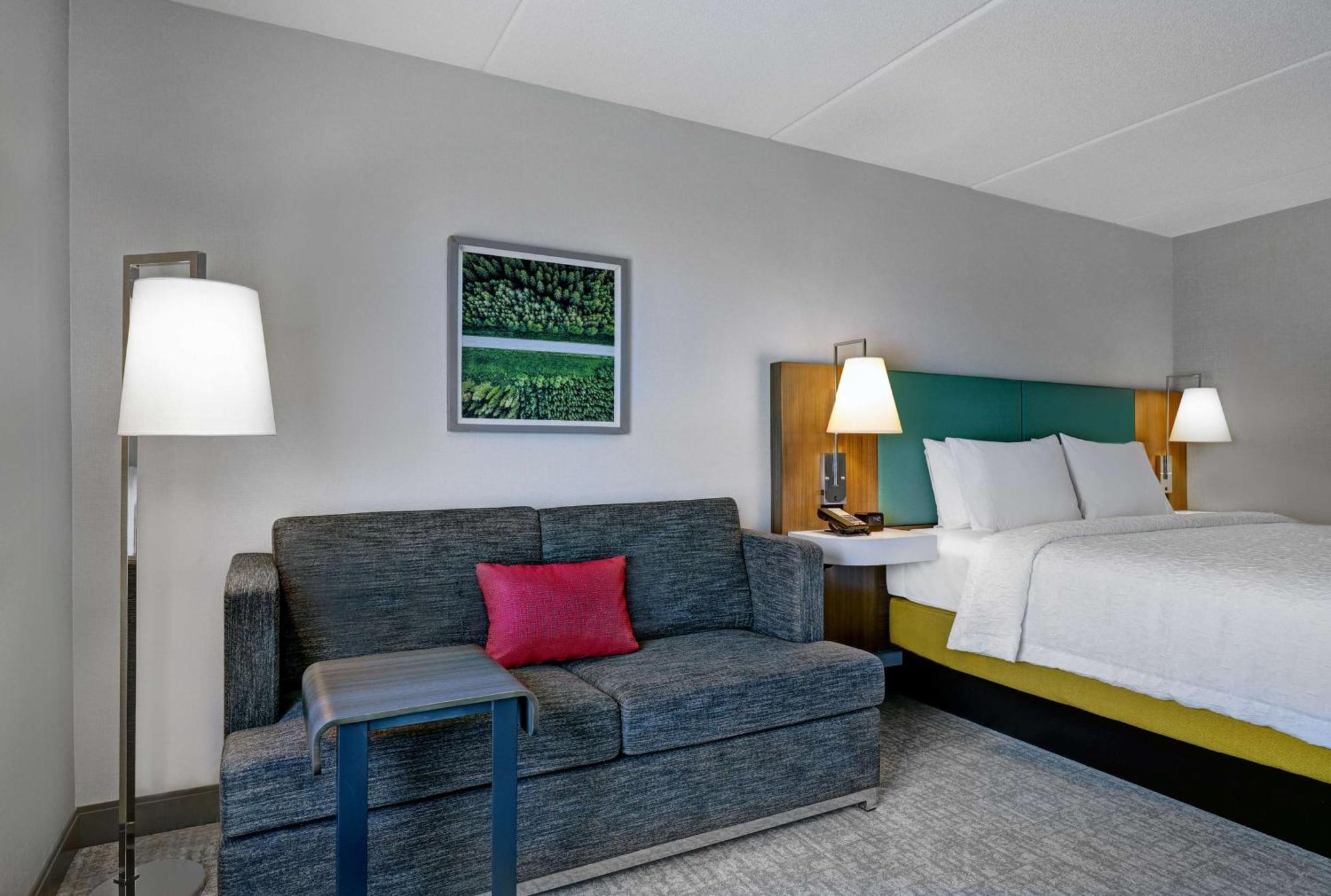 Hampton Inn & Suites ベルビル エクステリア 写真