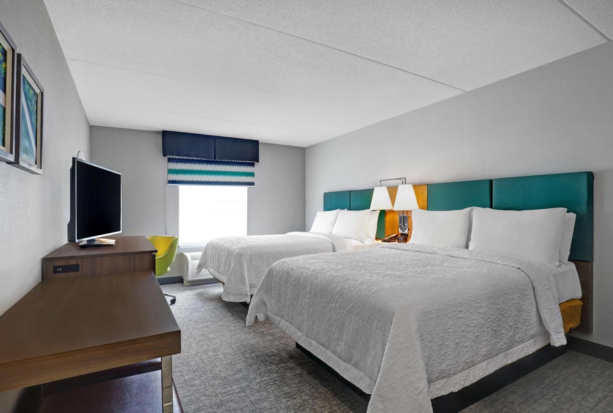 Hampton Inn & Suites ベルビル エクステリア 写真